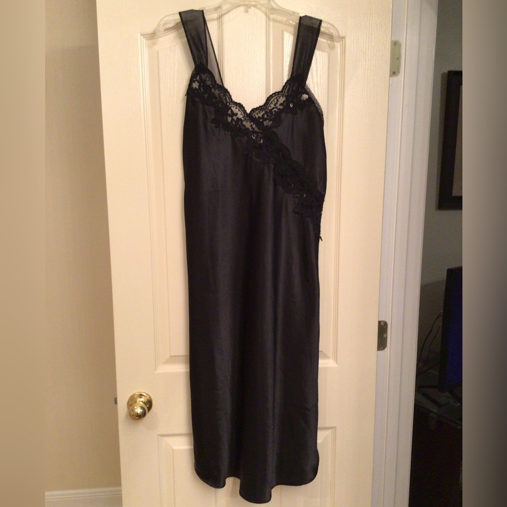 Women’s Lingerie